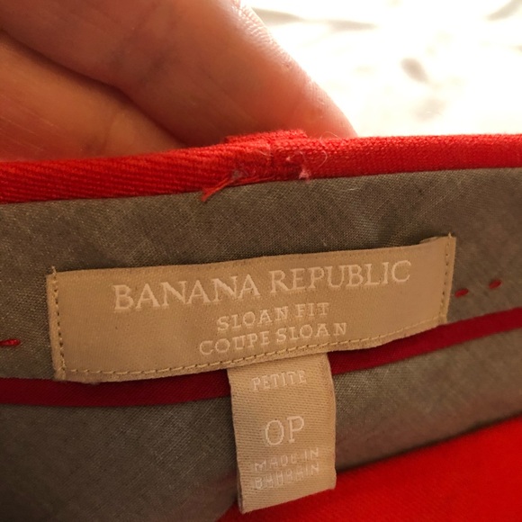 Beautiful red Banana Republic Petite OP - Picture 2 of 5